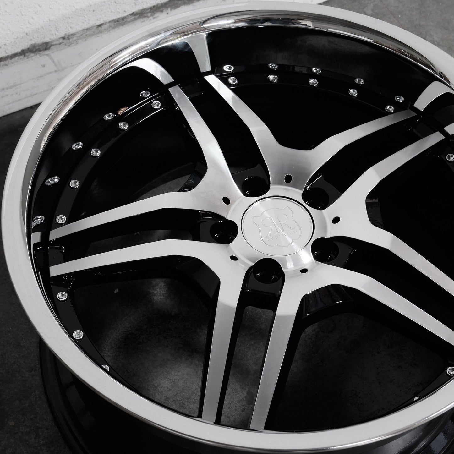 MRR Wheels RW2 Black Chrome Lip