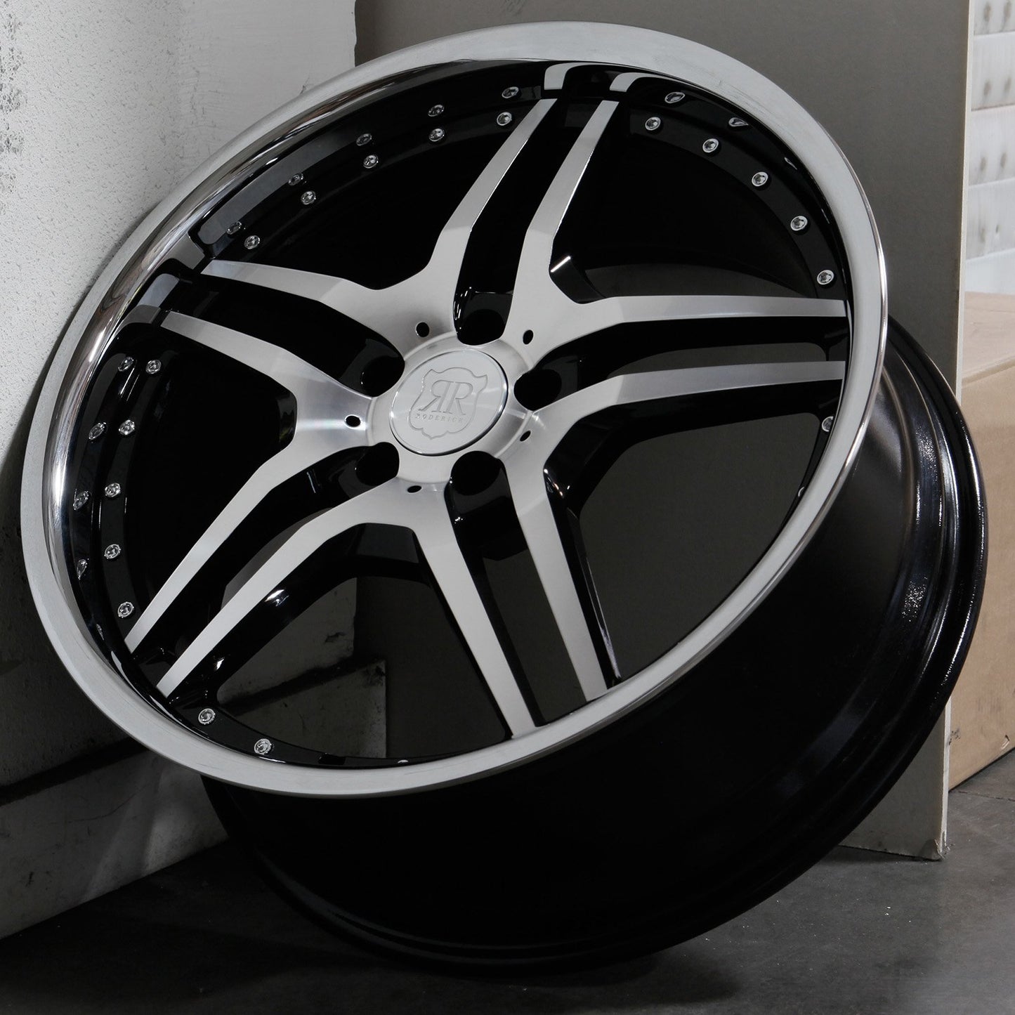 MRR Wheels RW2 Black Chrome Lip
