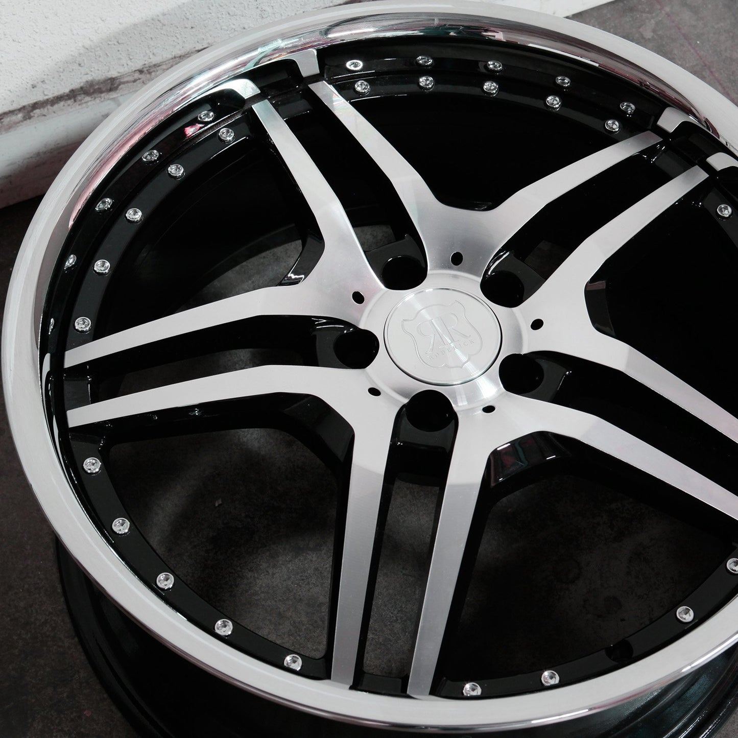 MRR Wheels RW2 Black Chrome Lip