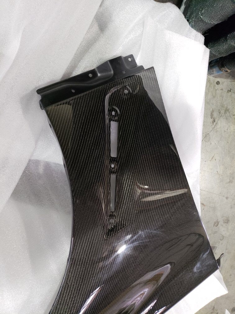 2017+ Q60 Coupe OEM CF Fenders Pair
