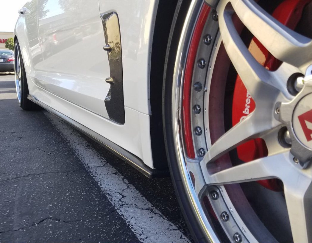 Kia Stinger SBGT Carbon Fiber Side Splitters